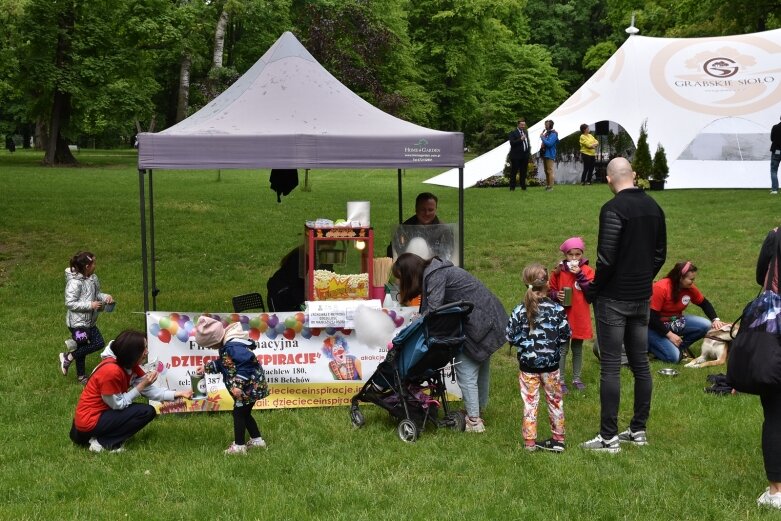  Park miejski w Skierniewicach pełen atrakcji dla najmłodszych 