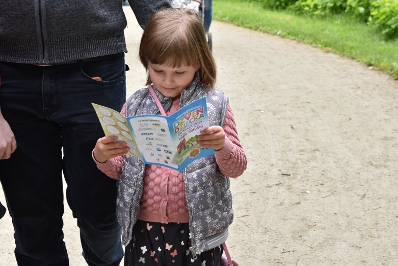  Park miejski w Skierniewicach pełen atrakcji dla najmłodszych 