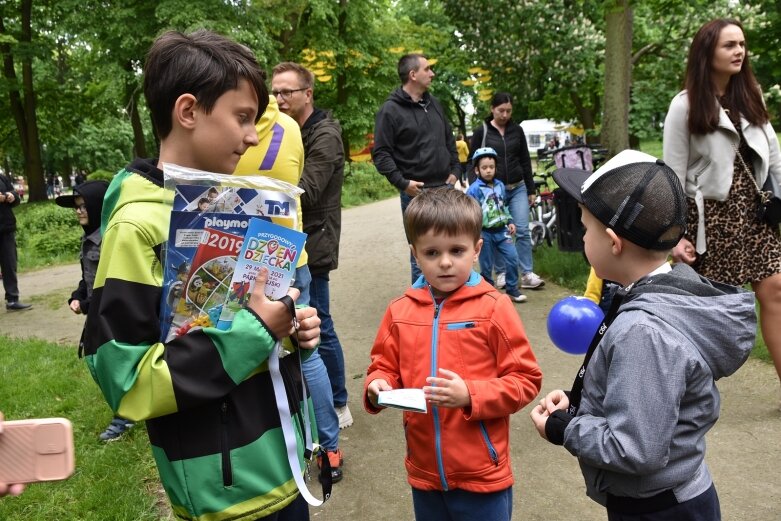  Park miejski w Skierniewicach pełen atrakcji dla najmłodszych 