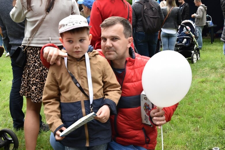  Park miejski w Skierniewicach pełen atrakcji dla najmłodszych 