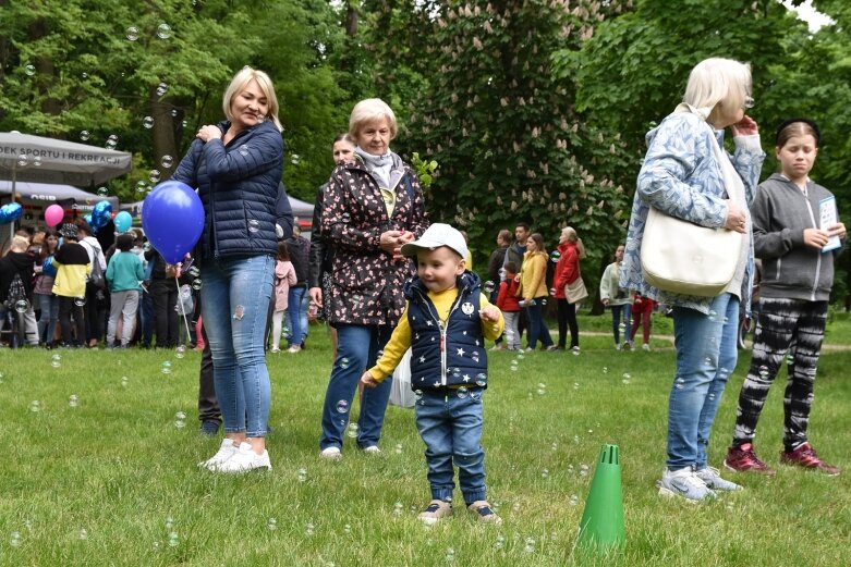  Park miejski w Skierniewicach pełen atrakcji dla najmłodszych 