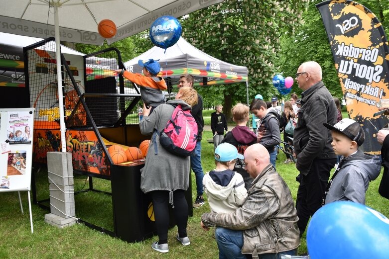  Park miejski w Skierniewicach pełen atrakcji dla najmłodszych 