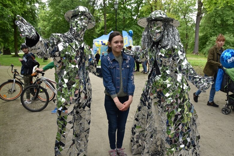  Park miejski w Skierniewicach pełen atrakcji dla najmłodszych 