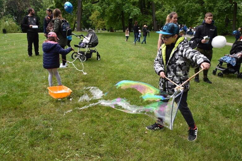  Park miejski w Skierniewicach pełen atrakcji dla najmłodszych 