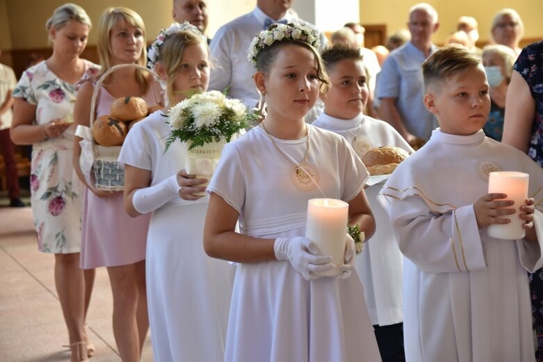  Pierwsza Komunia Święta w parafii św. Józefa w Skierniewicach 