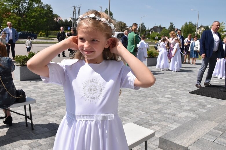  Pierwsza komunia w kościele Niepokalanego Serca Najświętszej Maryi Panny 