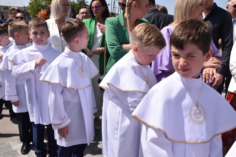  Pierwsza komunia w kościele Niepokalanego Serca Najświętszej Maryi Panny 