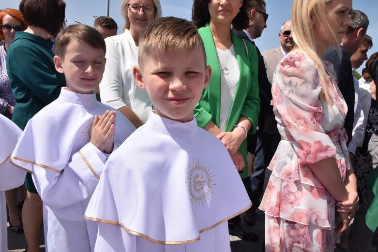  Pierwsza komunia w kościele Niepokalanego Serca Najświętszej Maryi Panny 