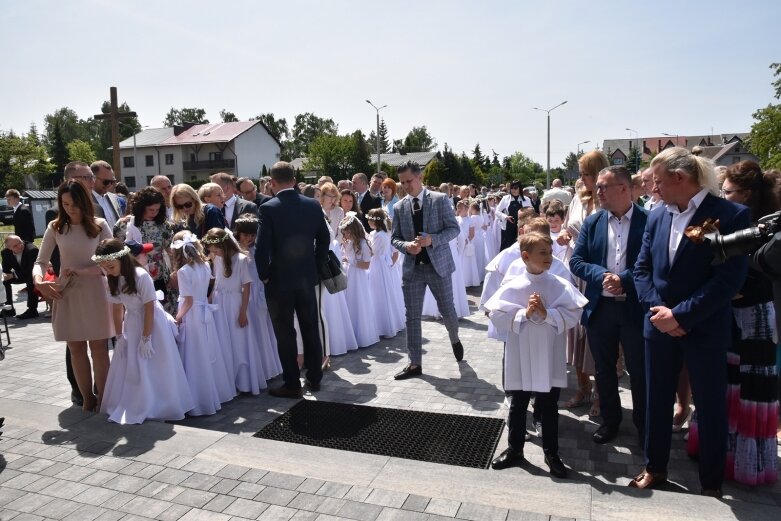  Pierwsza komunia w kościele Niepokalanego Serca Najświętszej Maryi Panny 