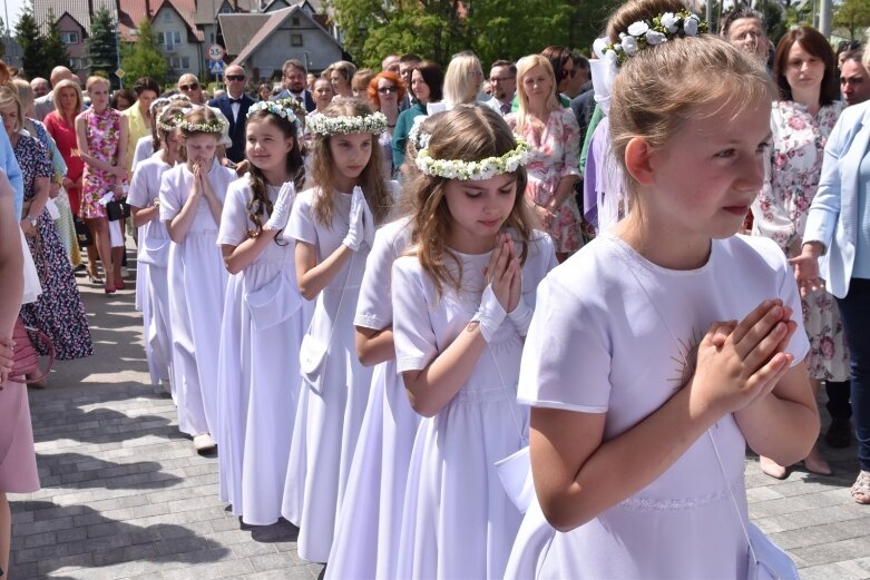  Pierwsza komunia w kościele Niepokalanego Serca Najświętszej Maryi Panny 