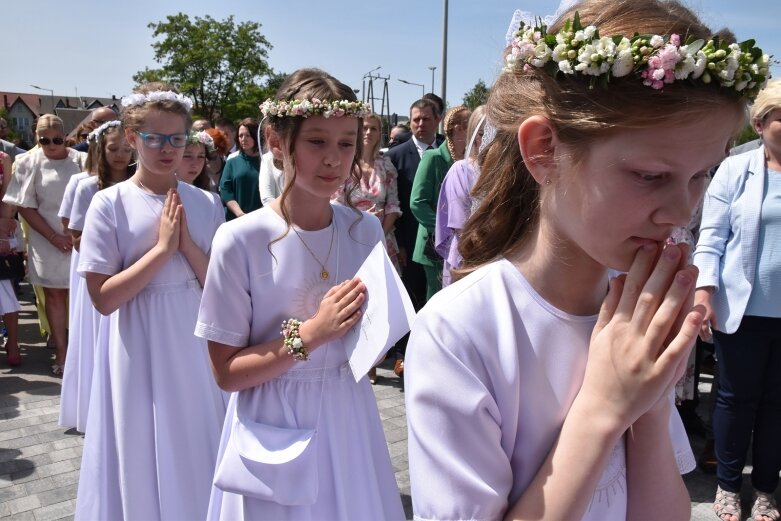  Pierwsza komunia w kościele Niepokalanego Serca Najświętszej Maryi Panny 