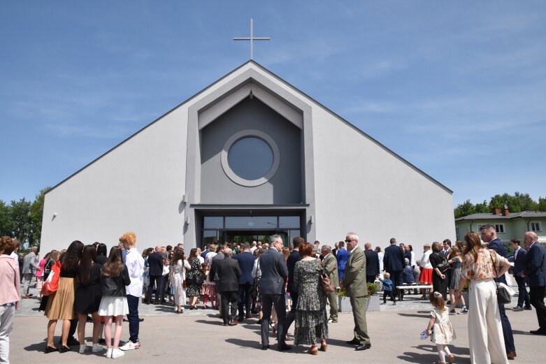  Pierwsza komunia w kościele Niepokalanego Serca Najświętszej Maryi Panny 