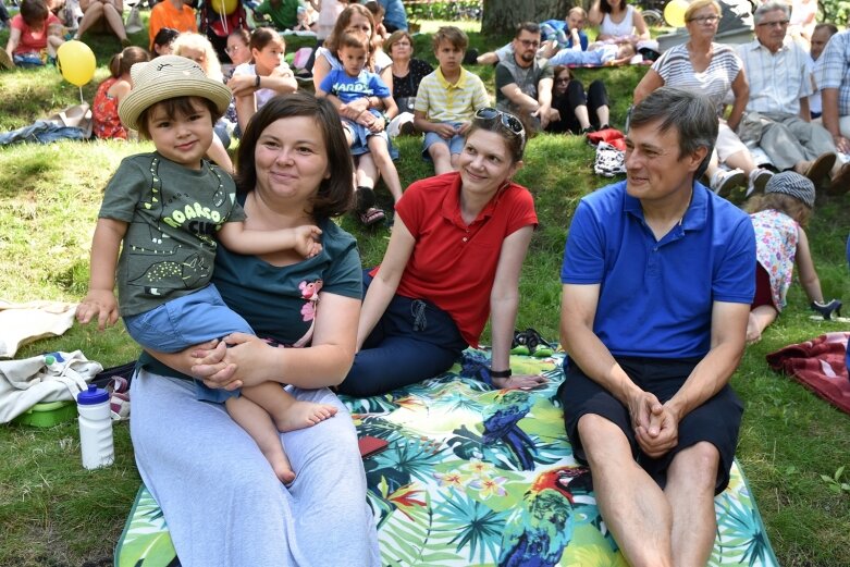  Pierwsze muzyczne śniadanie przyciągnęło do parku tłumy 