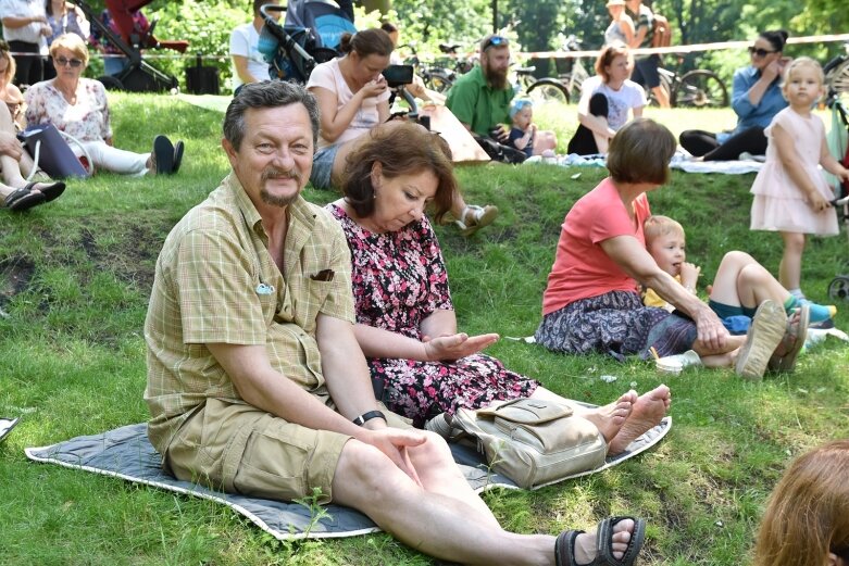  Pierwsze muzyczne śniadanie przyciągnęło do parku tłumy 