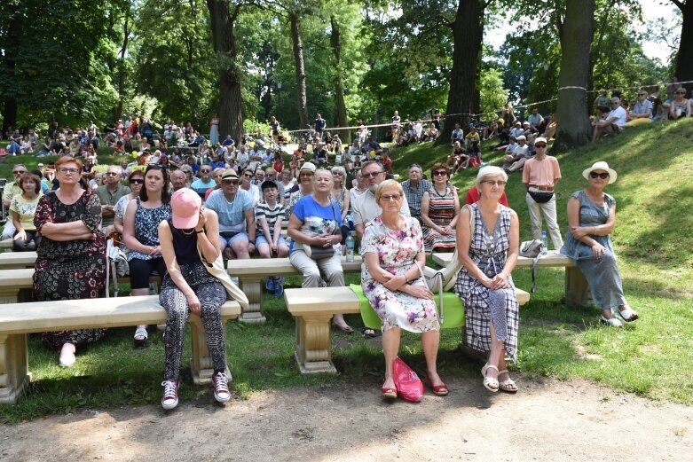  Pierwsze muzyczne śniadanie przyciągnęło do parku tłumy 