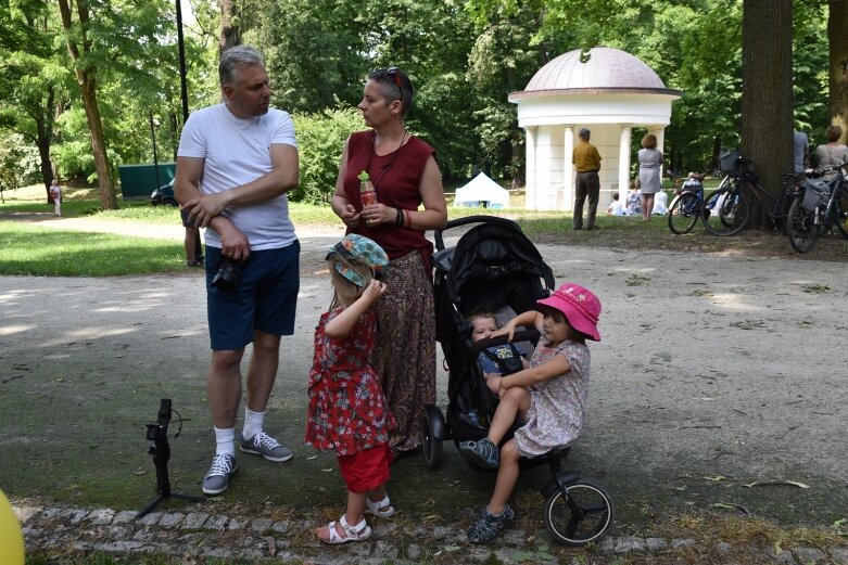  Pierwsze muzyczne śniadanie przyciągnęło do parku tłumy 