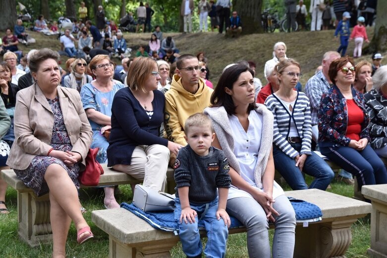  Pierwsze muzyczne śniadanie w parku 