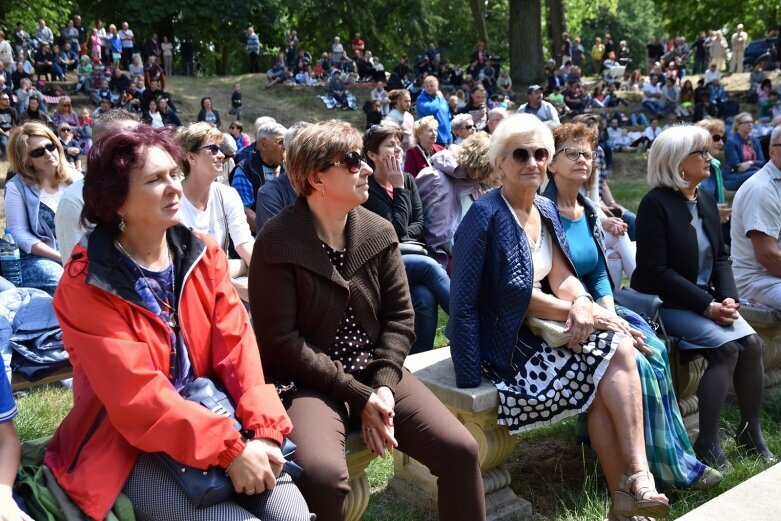  Pierwsze muzyczne śniadanie w parku 