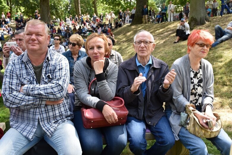  Pierwsze muzyczne śniadanie w parku 