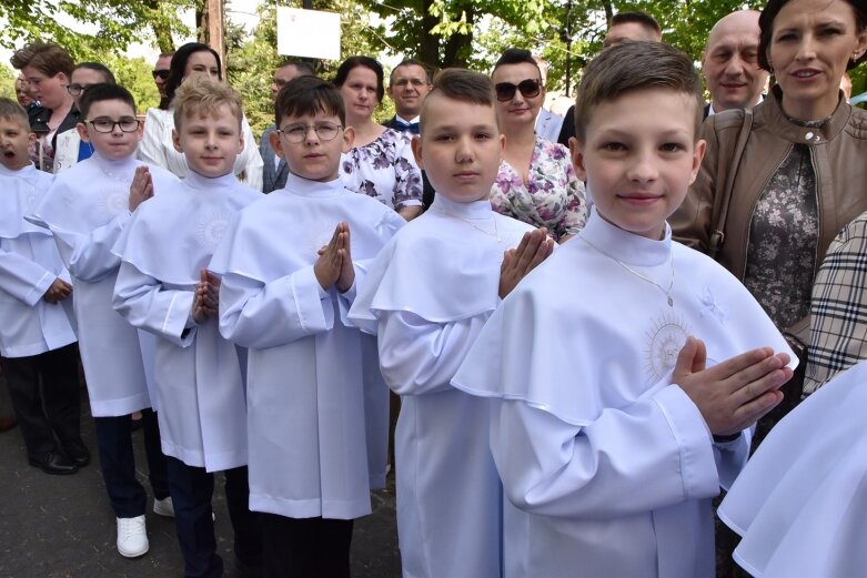  Pierwsze spotkanie z Jezusem. Komunia Święta w parafii św. Jakuba 