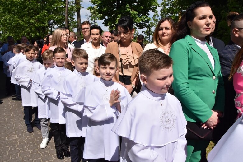  Pierwsze spotkanie z Jezusem. Komunia Święta w parafii św. Jakuba 