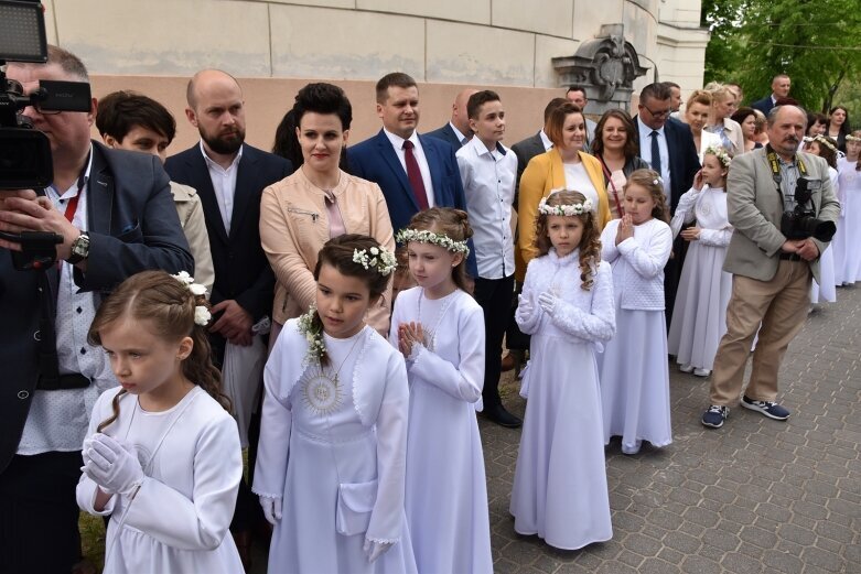  Pierwsze spotkanie z Jezusem. Komunia w parafii św. Jakuba  