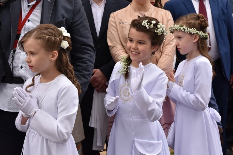  Pierwsze spotkanie z Jezusem. Komunia w parafii św. Jakuba  