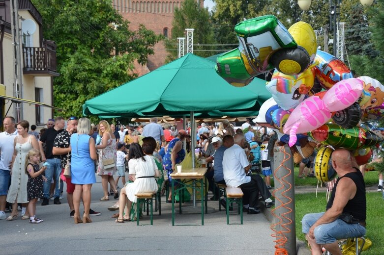  Piknik dożynkowy w Jeżowie  