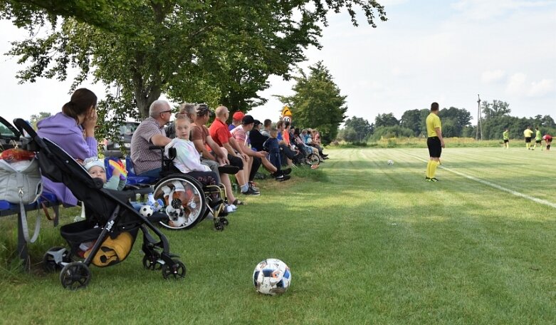  Piłkarskie derby w A Klasie pełne bramek 