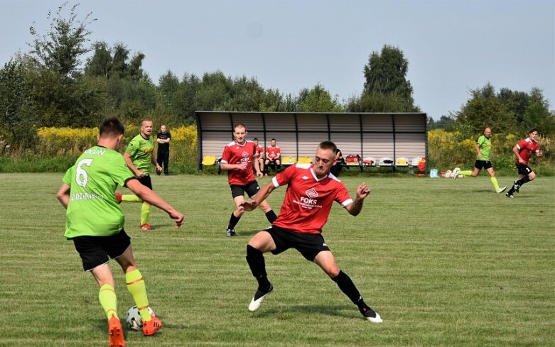  Piłkarskie derby w A Klasie pełne bramek 