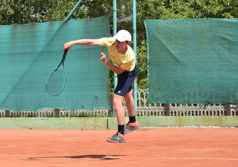  Piotr Pieszczyk najlepszy w turnieju otwarcia sezonu 