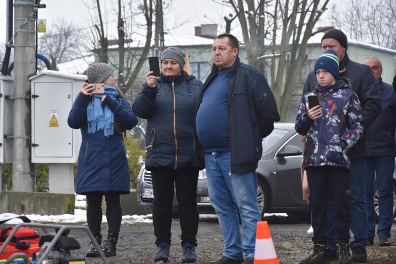  Pokaz strażakow. Zbierali na leczenie Agaty 