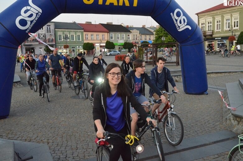  Ponad 700 uczestników w Nocnym Przejeździe Rowerowym 