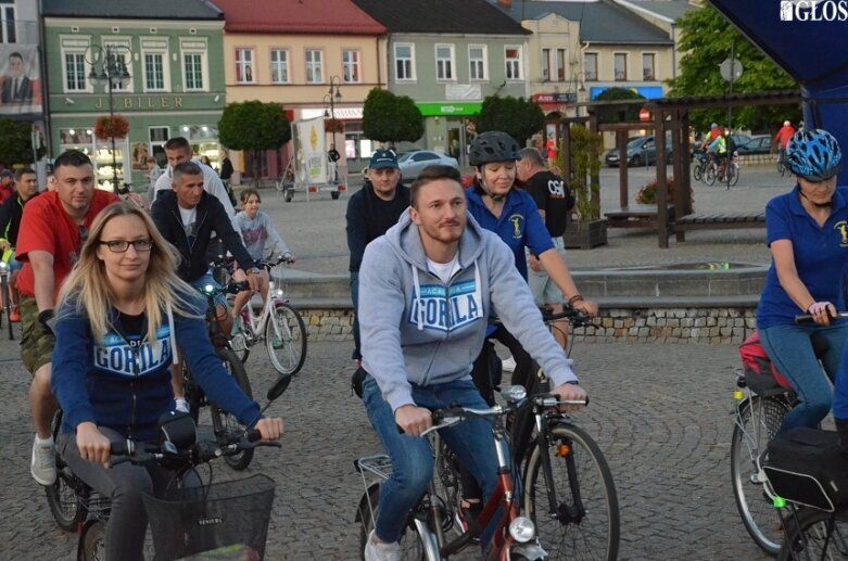  Ponad 700 uczestników w Nocnym Przejeździe Rowerowym 