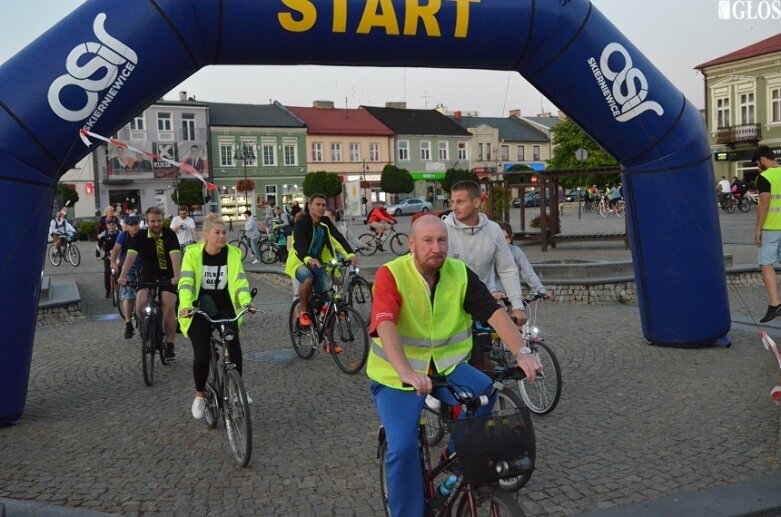  Ponad 700 uczestników w Nocnym Przejeździe Rowerowym 