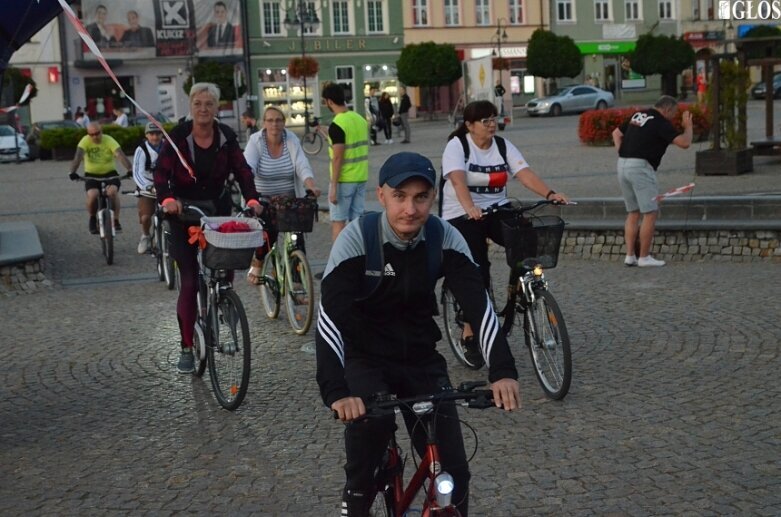  Ponad 700 uczestników w Nocnym Przejeździe Rowerowym 