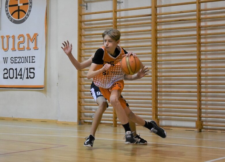  Porażki juniorów starszych i kadetów AZS, wygrana kadetek Ósemki 