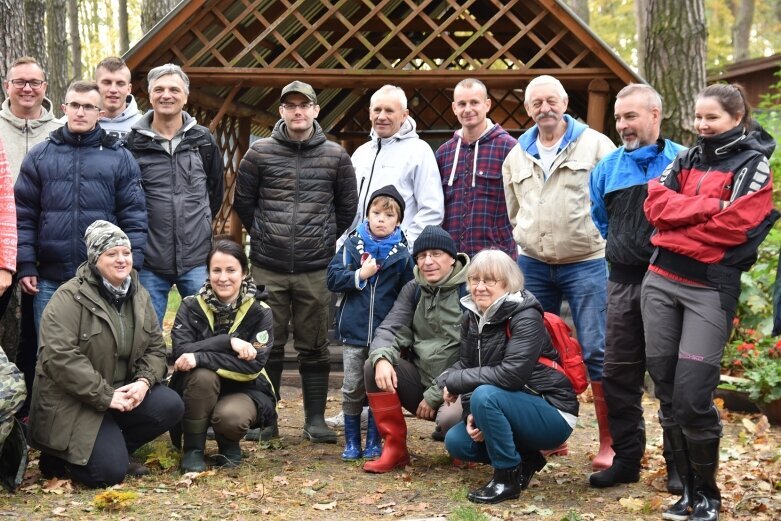  Poświęcili sobotę na sprzątanie Rawki 