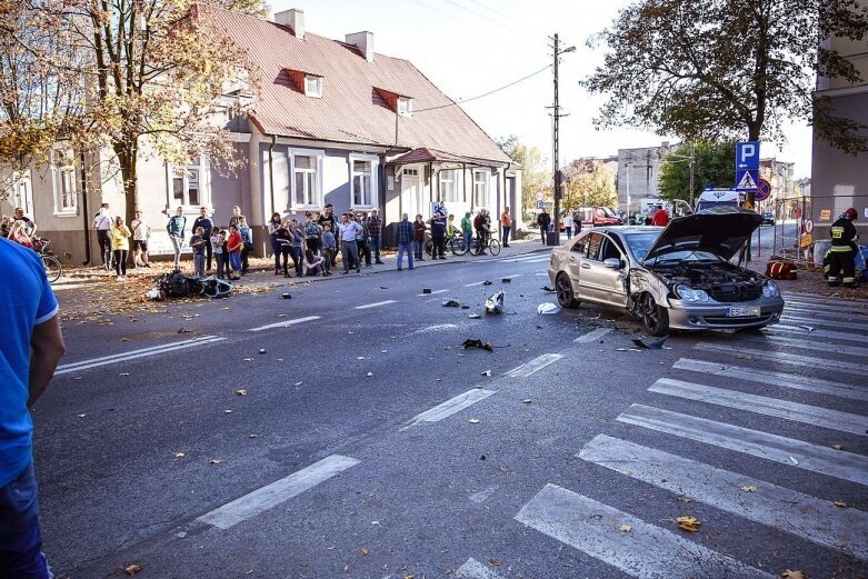  Poważny wypadek pod starostwem w Skierniewicach 