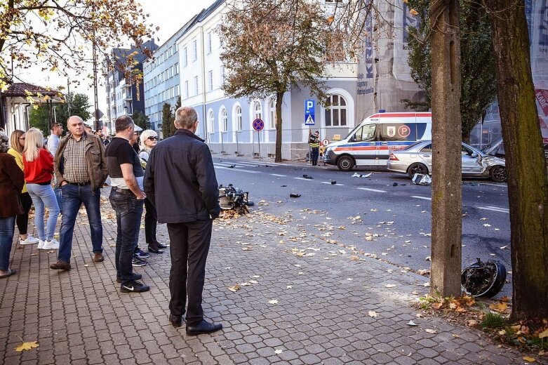  Poważny wypadek pod starostwem w Skierniewicach 