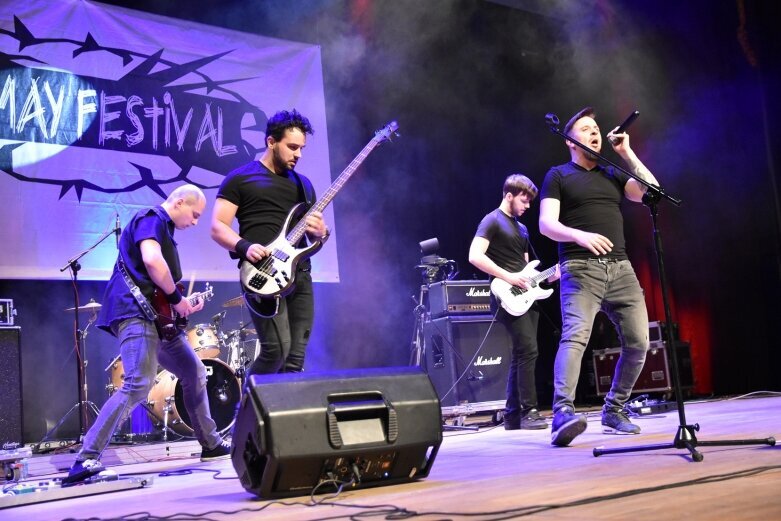  Powrócili na scenę ze zdwojoną mocą. Drugi dzień Rock May Festiwalu 