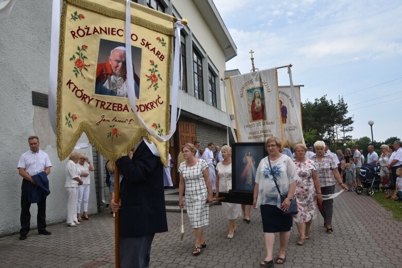  Procesje Bożego Ciała przeszły ulicami Skierniewic 