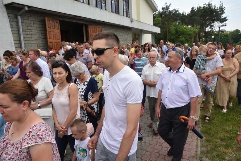  Procesje Bożego Ciała przeszły ulicami Skierniewic 