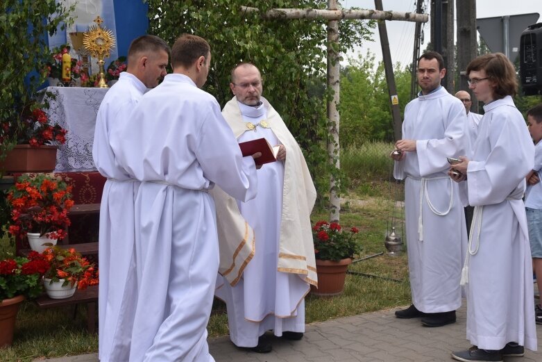  Procesje Bożego Ciała przeszły ulicami Skierniewic 