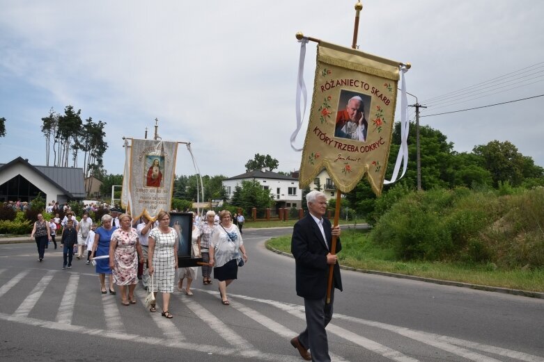  Procesje Bożego Ciała przeszły ulicami Skierniewic 