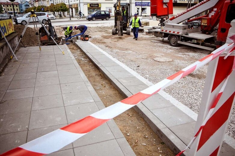  Przebudowa ulicy Rawskiej złapała przyspieszenie 