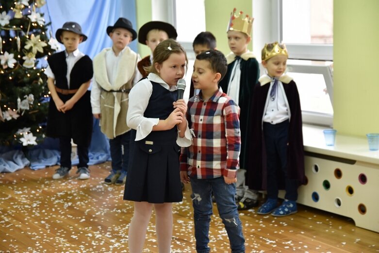  Przedszkolaki przypomniały historię narodzenia Dzieciątka Jezus w Betlejem 