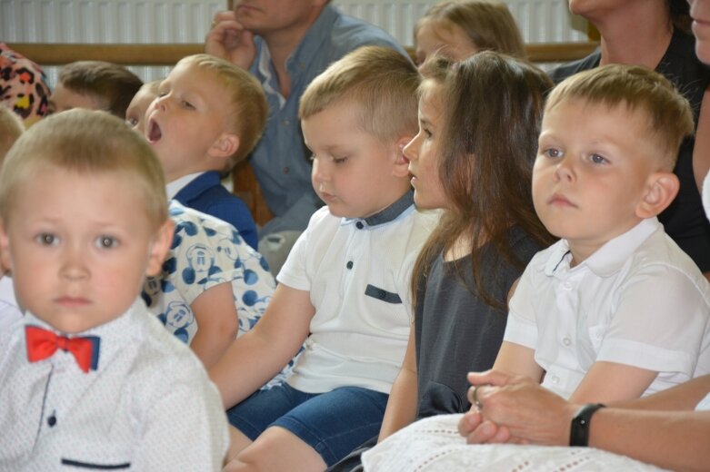  Przedszkolaki zakończyły pierwszy etap edukacji polonezem 