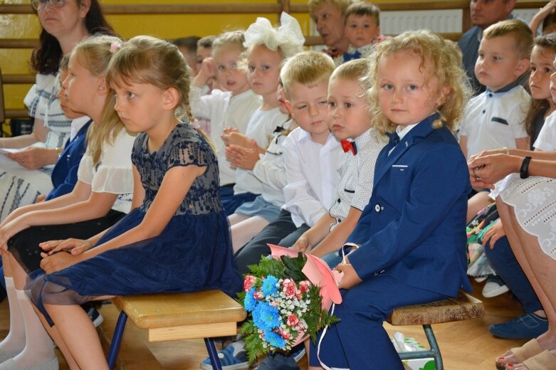  Przedszkolaki zakończyły pierwszy etap edukacji polonezem 