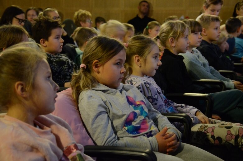  Przedszkolaki zaprezentowały swoje interpretacje pieśni związanych z polską historią 